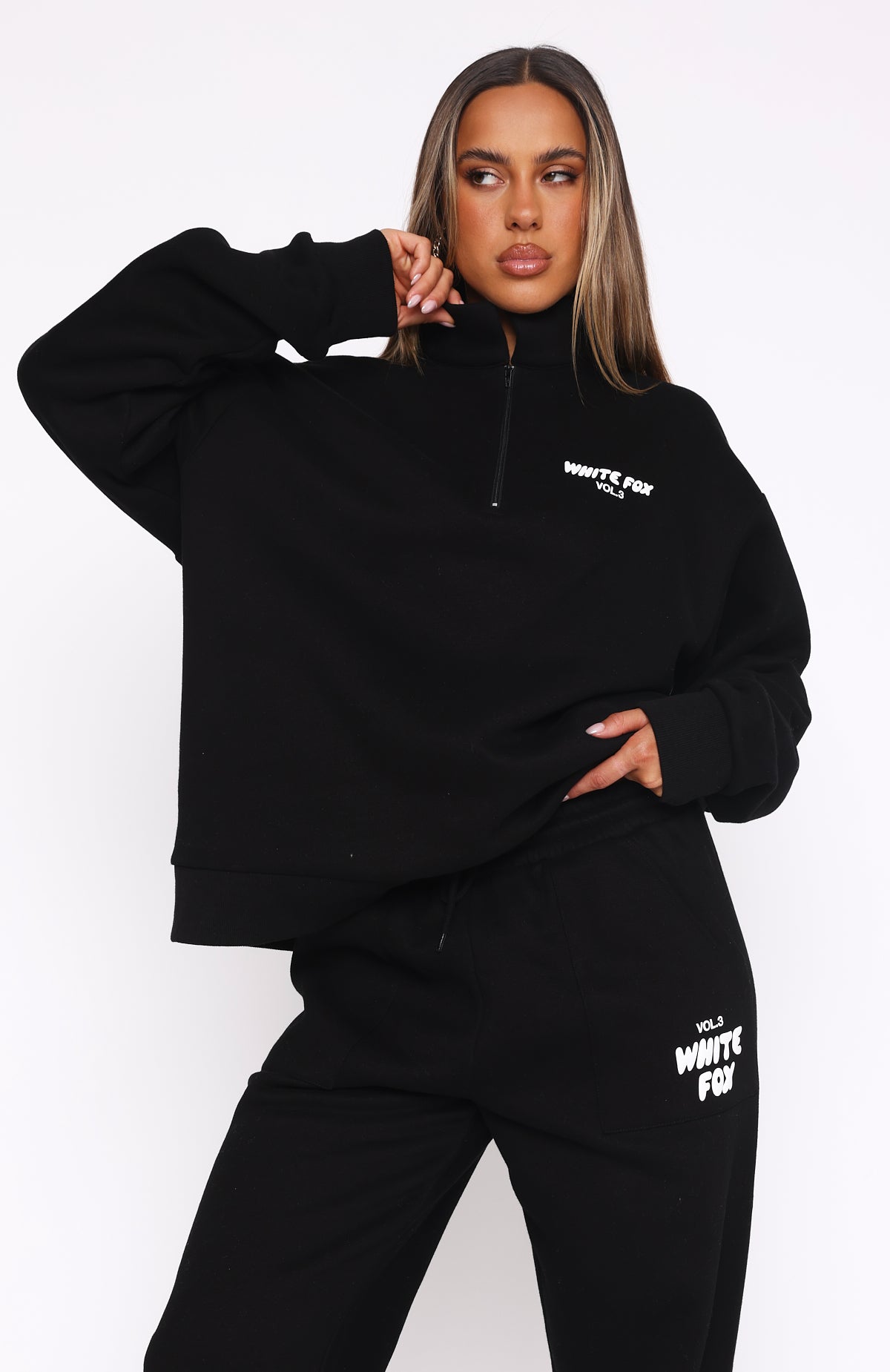 ෆ‪‪Ｈａｋｕෆ‪‪ Offstage Zip Front Sweater Monochrome | White Fox Boutique