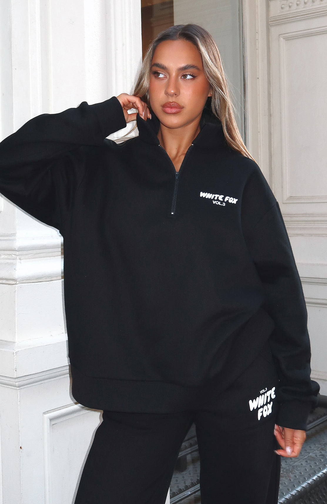ෆ‪‪Ｈａｋｕෆ‪‪ Offstage Zip Front Sweater Monochrome | White Fox Boutique