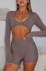 Keep Up High Waisted Shorts 4" Cocoa