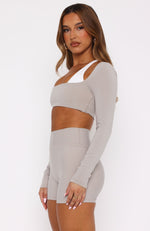 Thriving Long Sleeve Crop Pebble