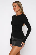 She Don't Play Long Sleeve Top Black