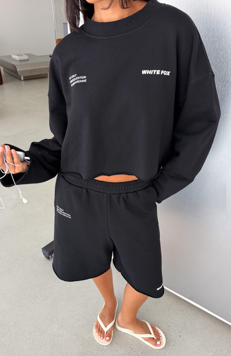 It Must Be A Sign Oversized Sweater Black