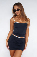 Already Here Top Black/White