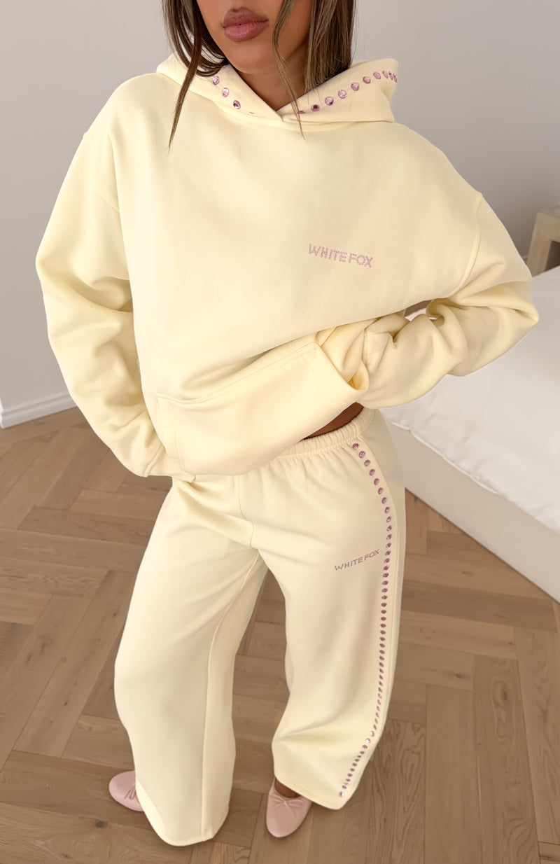 Shining Moment Wide Leg Sweatpants Cream