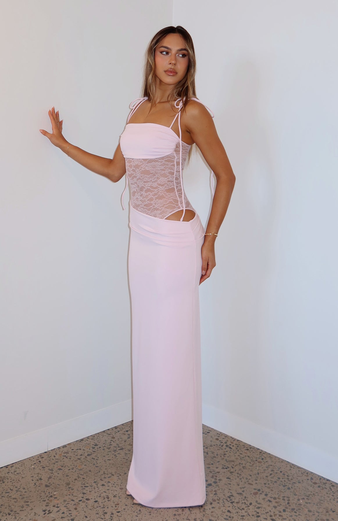 compliment me maxi dress Baby Pink Show off your playful Size:S 95-52.5 kg Black Dress Red Belt 26/07 S&W