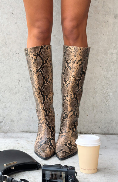 white-fox-juliette-knee-high-