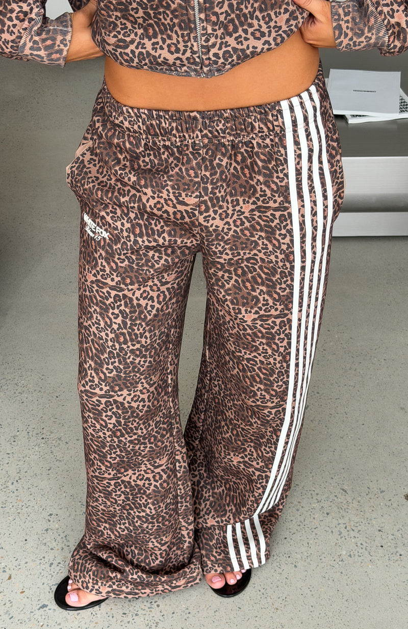 Release 15 Asalia Wide Leg Sweatpants Animal Print