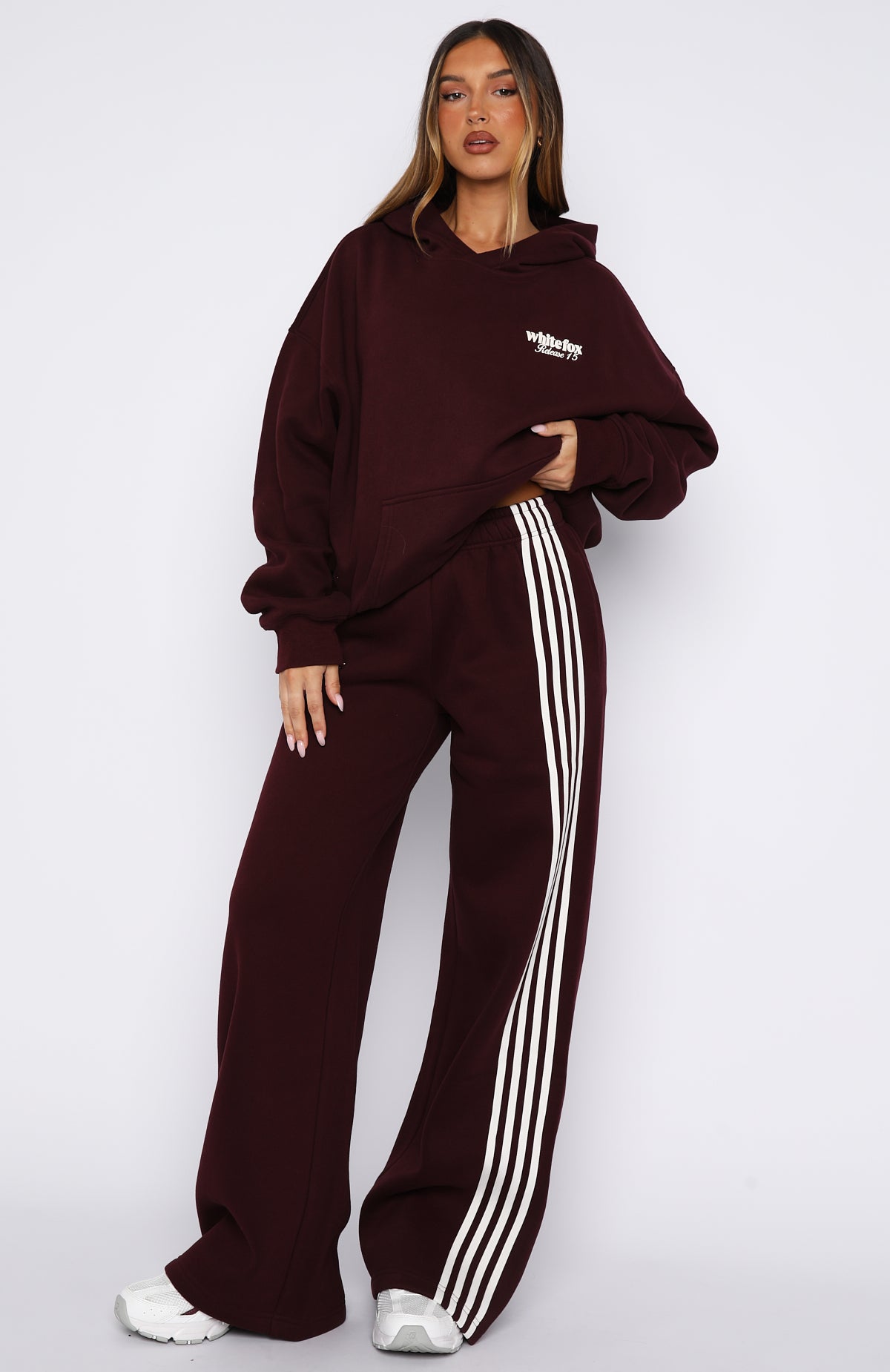 Release 15 Asalia Wide Leg Sweatpants Plum | White Fox Boutique