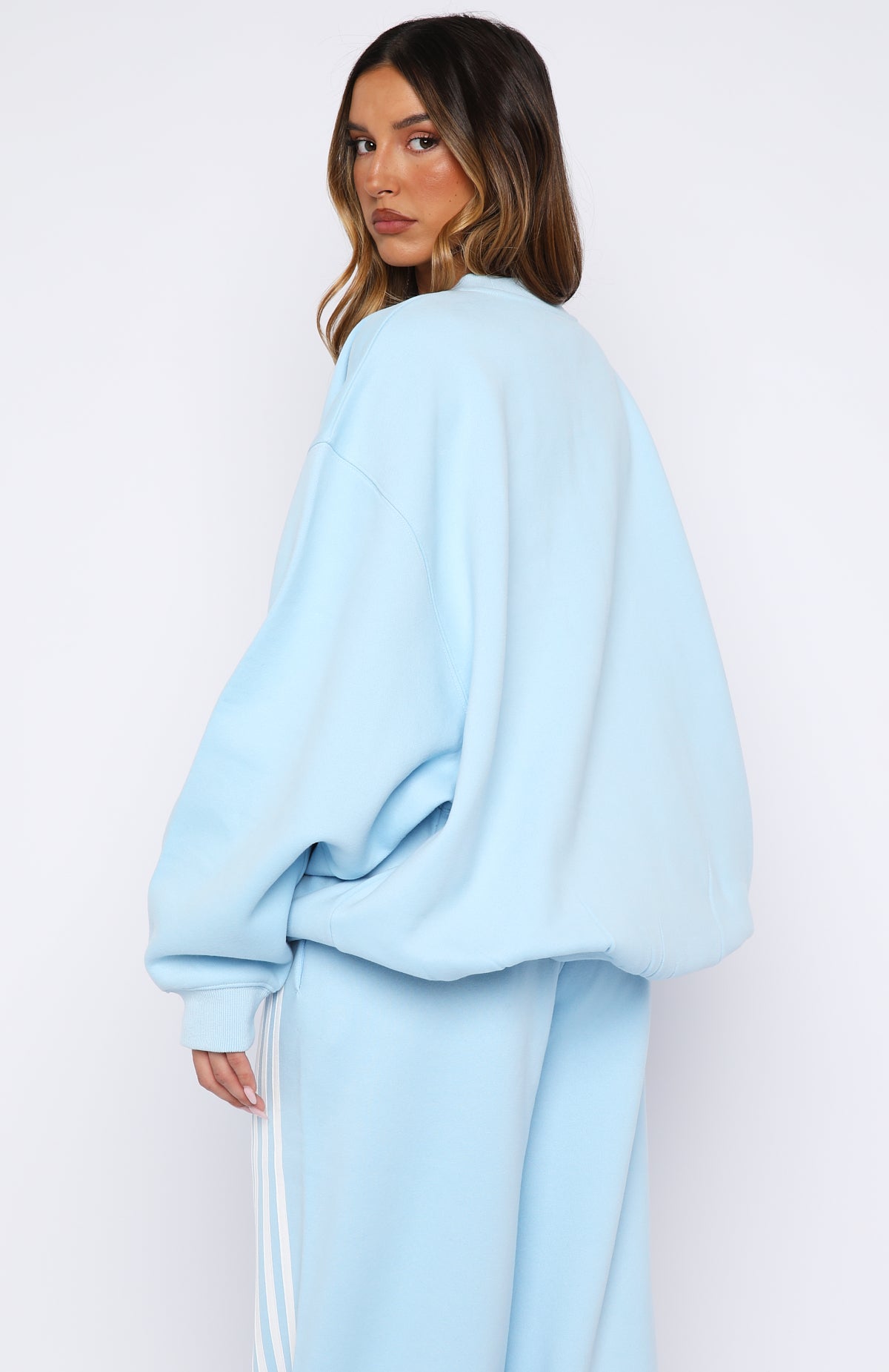 Release 15 Janie Oversized Drop Shoulder Sweater Blue | White Fox