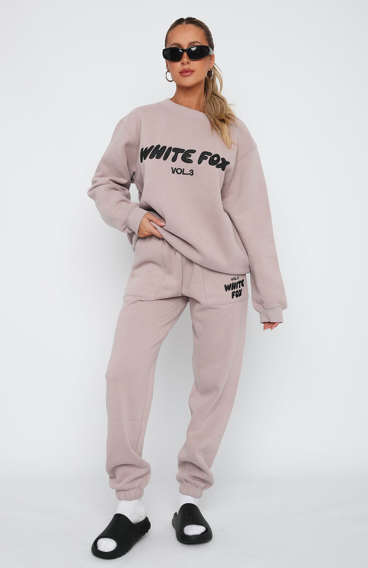 Offstage Sweatpants Cinnamon | White Fox Boutique