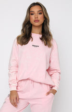 Girls On Tour Sweater Milkshake
