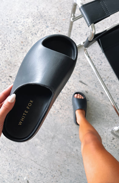 White fox sandals 2025